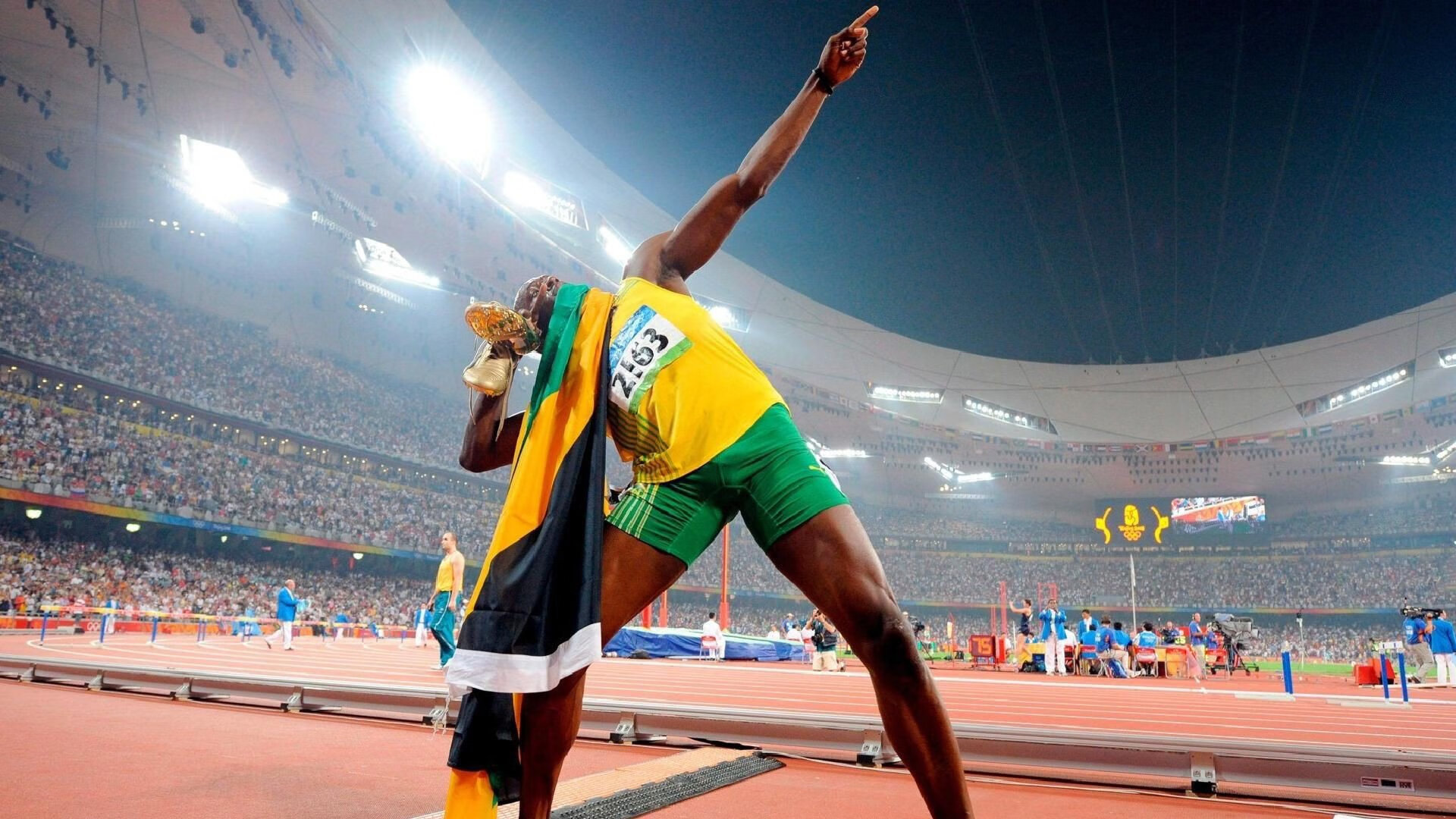 _快船迎战劲敌，拼尽全力献出精彩比赛_，快船的比赛