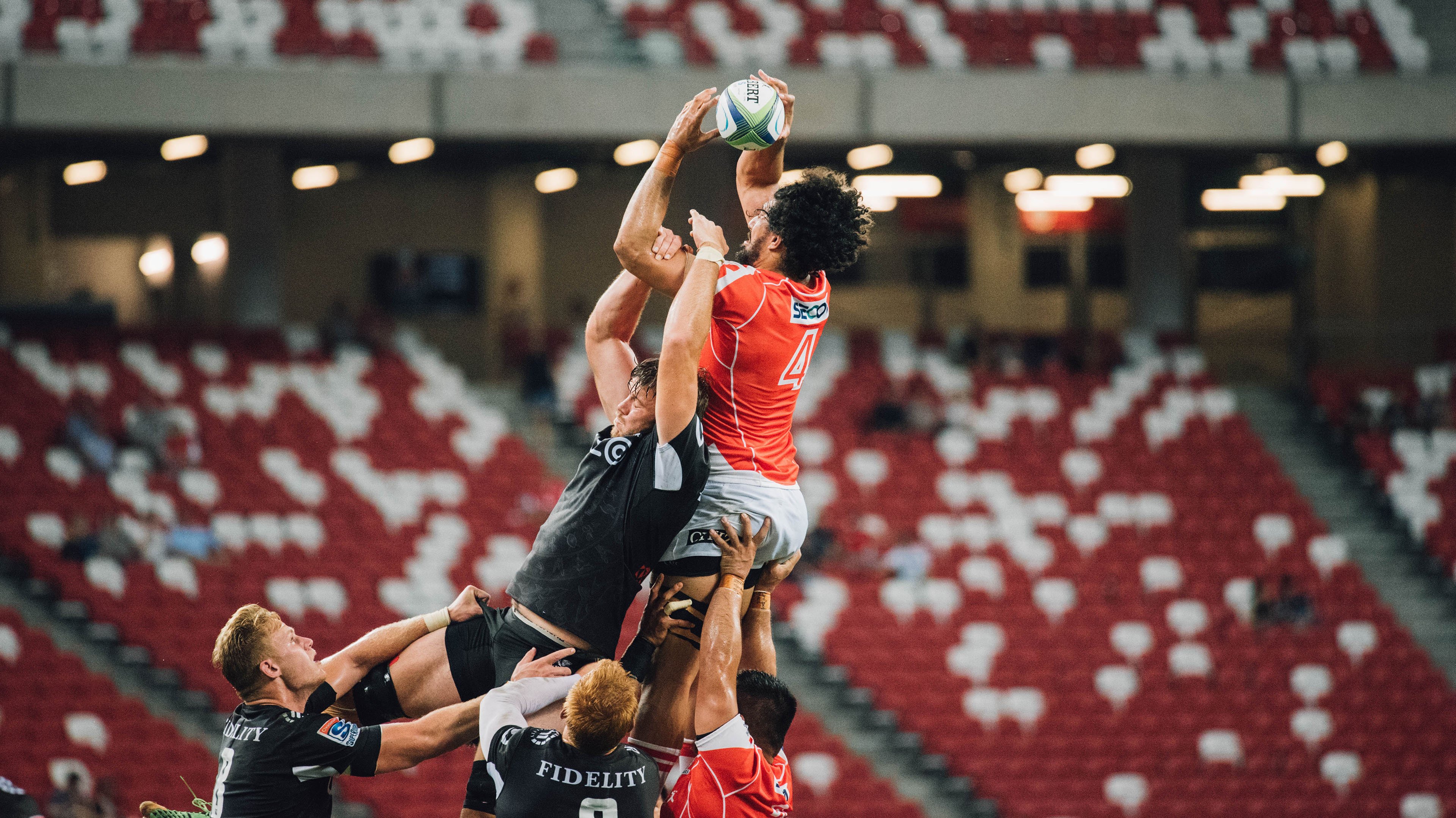 “极限挑战：英雄球员的高空扣篮背后秘籍”，极限挑战高空坠落