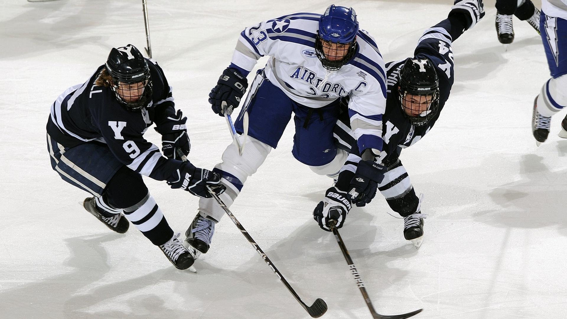 开云体育官网下载-《电竞直播广告变现潜力巨大，营收持续攀升》，电竞赛事广告